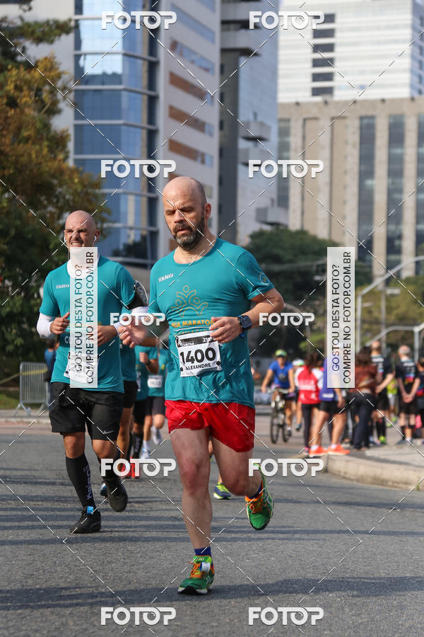 Buy your photos of the eventMeia Maratona Internacional de Curitiba 2018 on Fotop