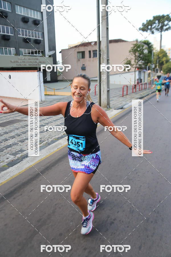 Buy your photos of the eventMeia Maratona Internacional de Curitiba 2018 on Fotop