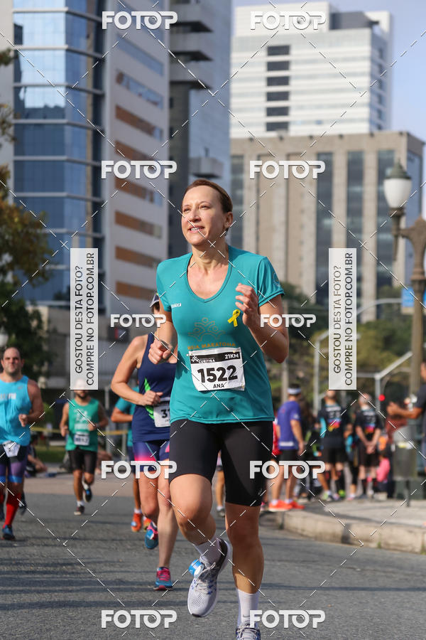 Buy your photos of the eventMeia Maratona Internacional de Curitiba 2018 on Fotop