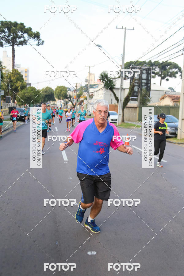 Buy your photos of the eventMeia Maratona Internacional de Curitiba 2018 on Fotop