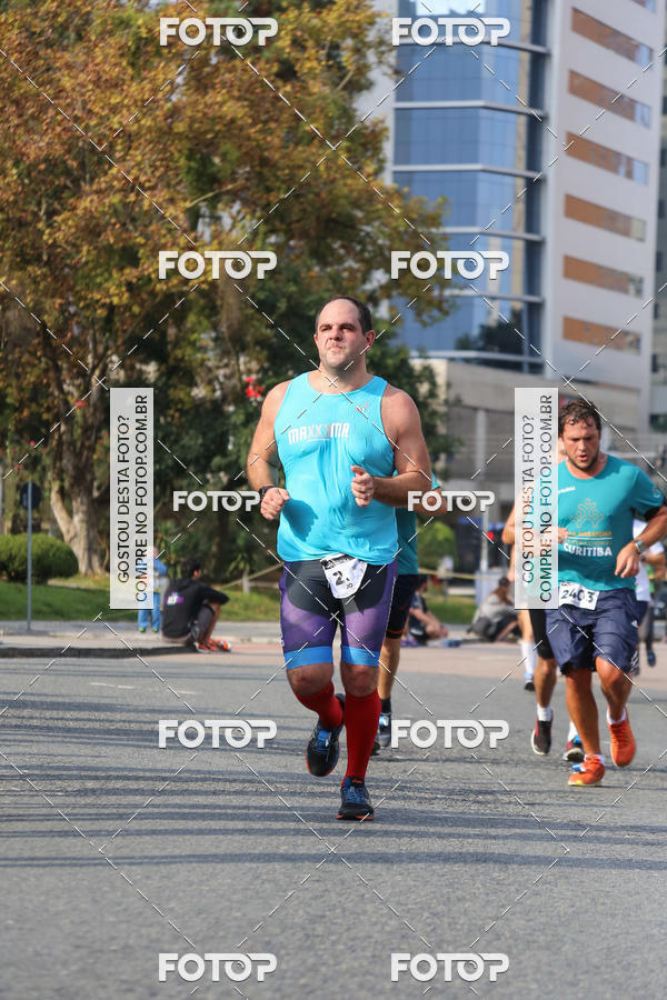 Buy your photos of the eventMeia Maratona Internacional de Curitiba 2018 on Fotop