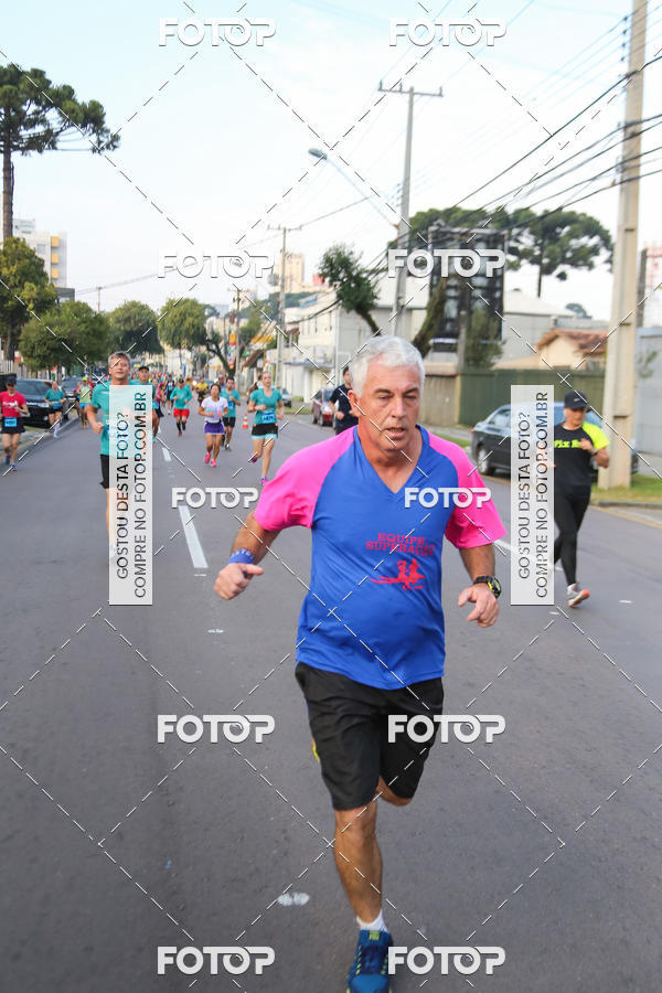 Buy your photos of the eventMeia Maratona Internacional de Curitiba 2018 on Fotop
