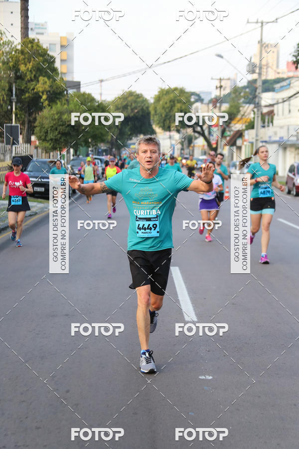 Buy your photos of the eventMeia Maratona Internacional de Curitiba 2018 on Fotop