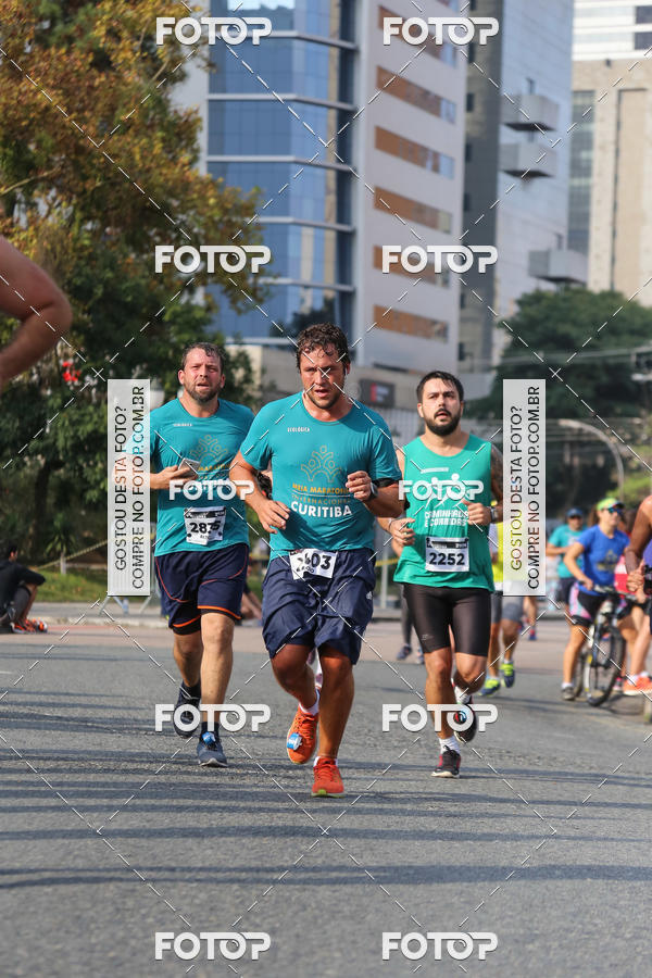 Buy your photos of the eventMeia Maratona Internacional de Curitiba 2018 on Fotop