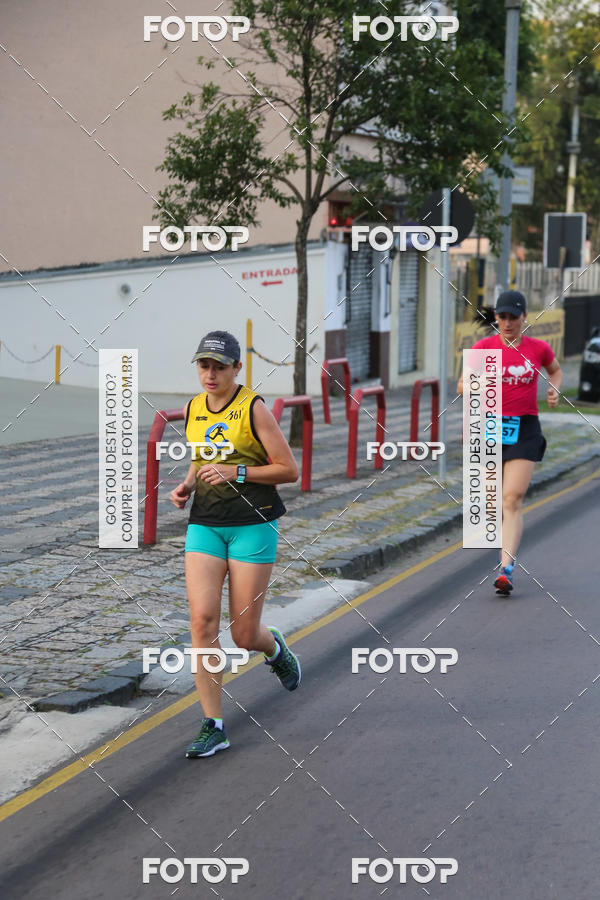 Buy your photos of the eventMeia Maratona Internacional de Curitiba 2018 on Fotop