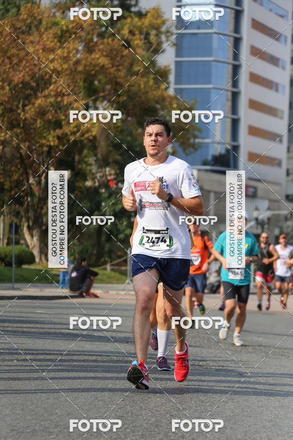 Buy your photos of the eventMeia Maratona Internacional de Curitiba 2018 on Fotop
