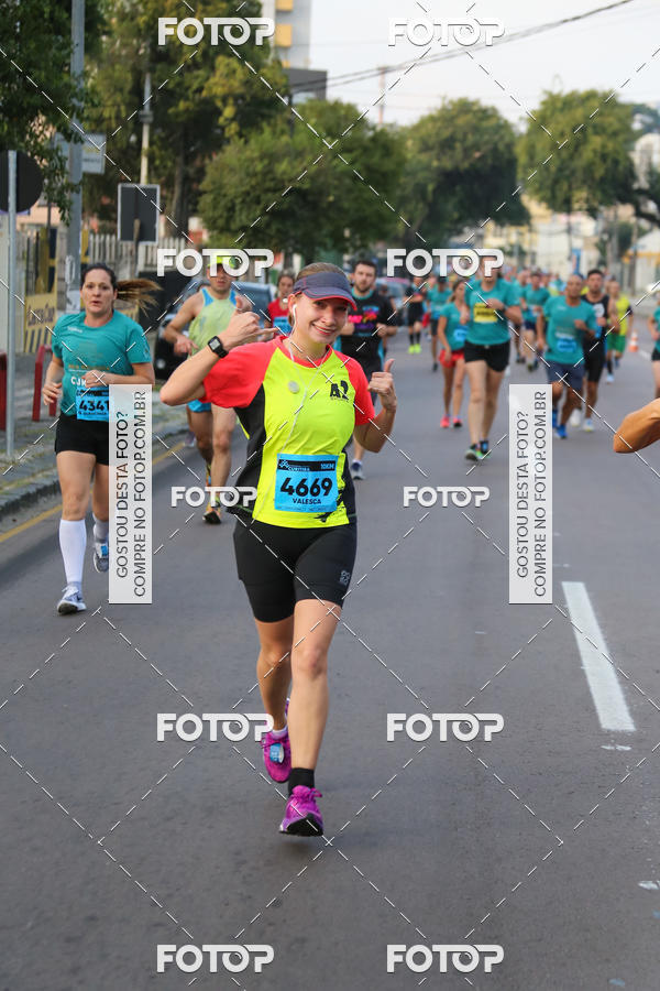 Buy your photos of the eventMeia Maratona Internacional de Curitiba 2018 on Fotop