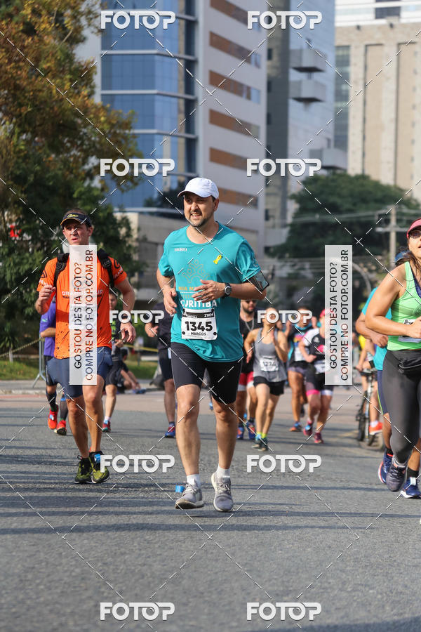 Buy your photos of the eventMeia Maratona Internacional de Curitiba 2018 on Fotop