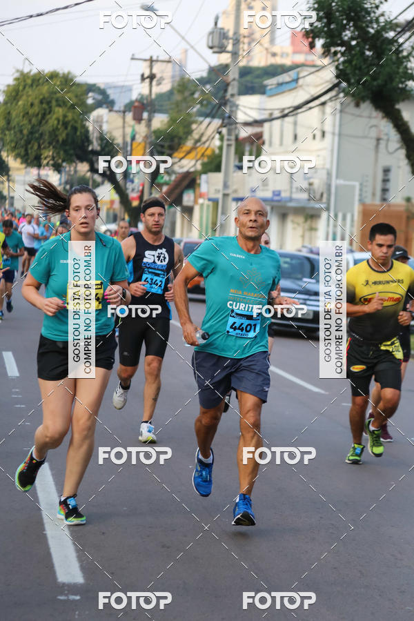 Buy your photos of the eventMeia Maratona Internacional de Curitiba 2018 on Fotop