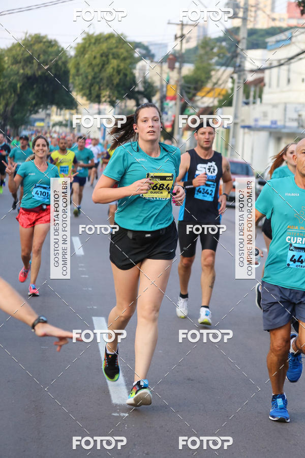 Buy your photos of the eventMeia Maratona Internacional de Curitiba 2018 on Fotop