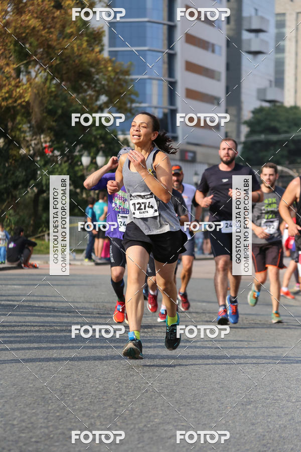Buy your photos of the eventMeia Maratona Internacional de Curitiba 2018 on Fotop