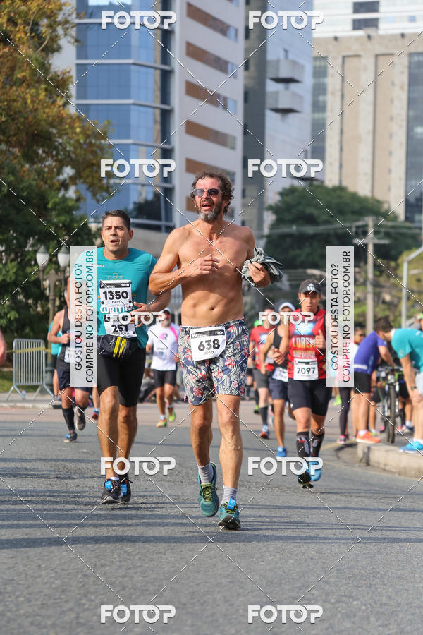 Buy your photos of the eventMeia Maratona Internacional de Curitiba 2018 on Fotop