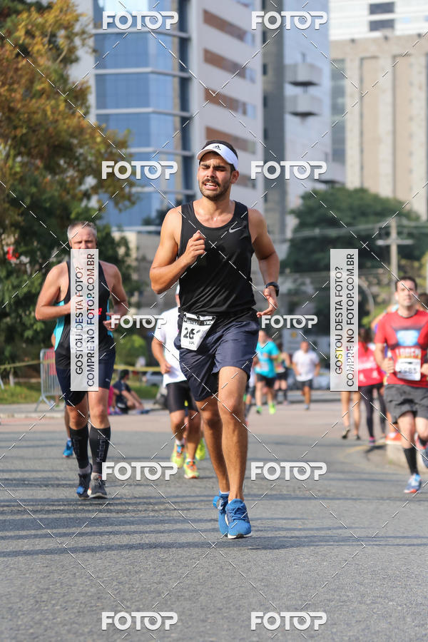 Buy your photos of the eventMeia Maratona Internacional de Curitiba 2018 on Fotop