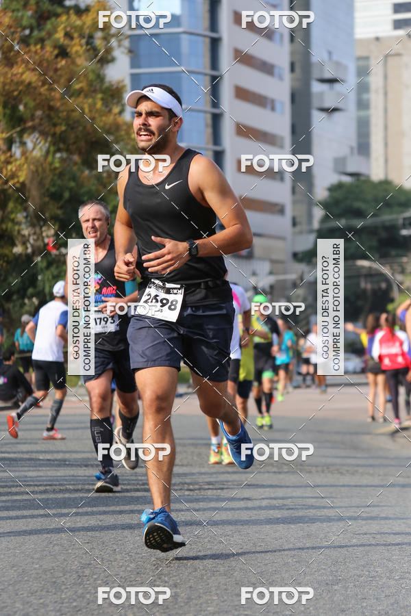 Buy your photos of the eventMeia Maratona Internacional de Curitiba 2018 on Fotop