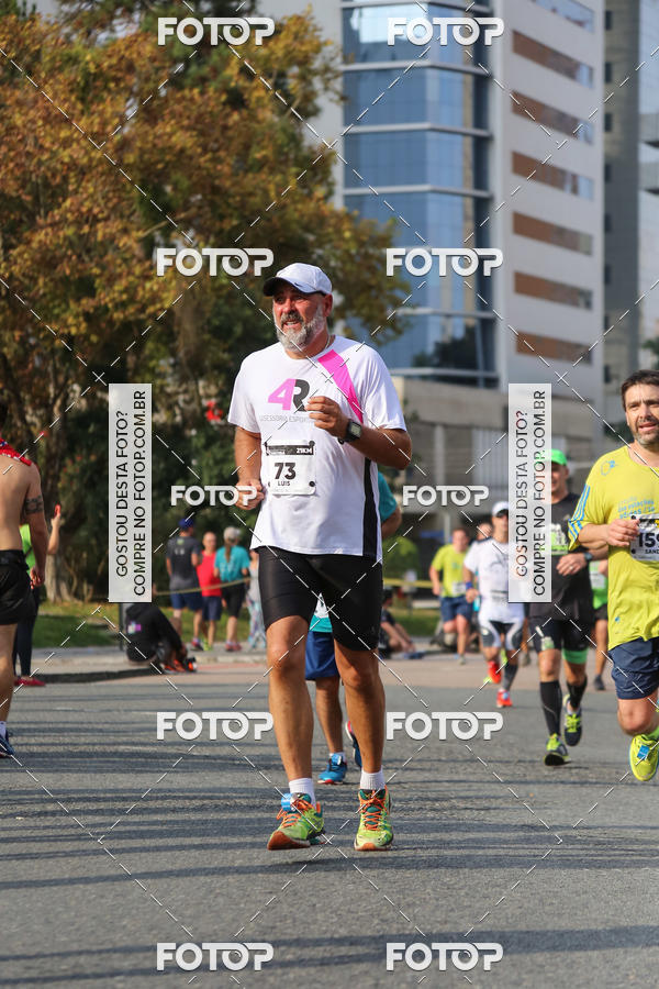 Buy your photos of the eventMeia Maratona Internacional de Curitiba 2018 on Fotop