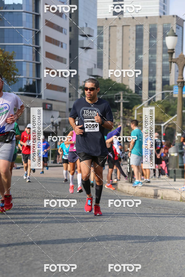 Buy your photos of the eventMeia Maratona Internacional de Curitiba 2018 on Fotop