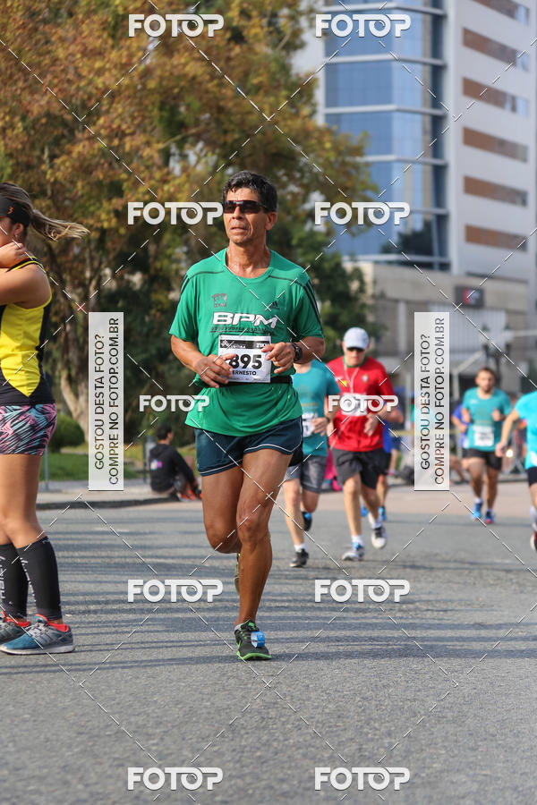 Buy your photos of the eventMeia Maratona Internacional de Curitiba 2018 on Fotop