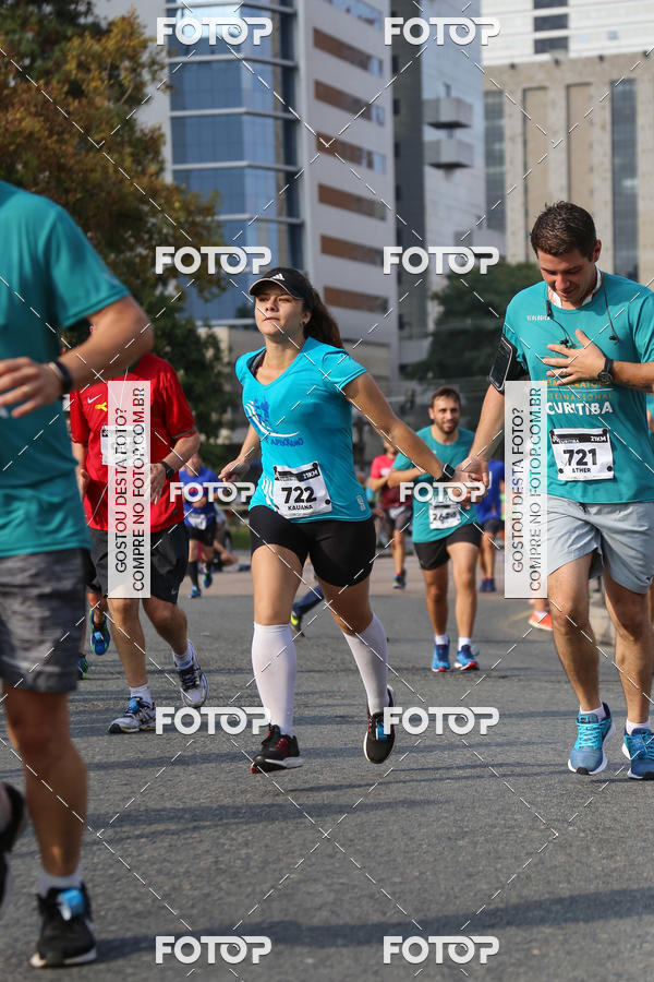 Buy your photos of the eventMeia Maratona Internacional de Curitiba 2018 on Fotop