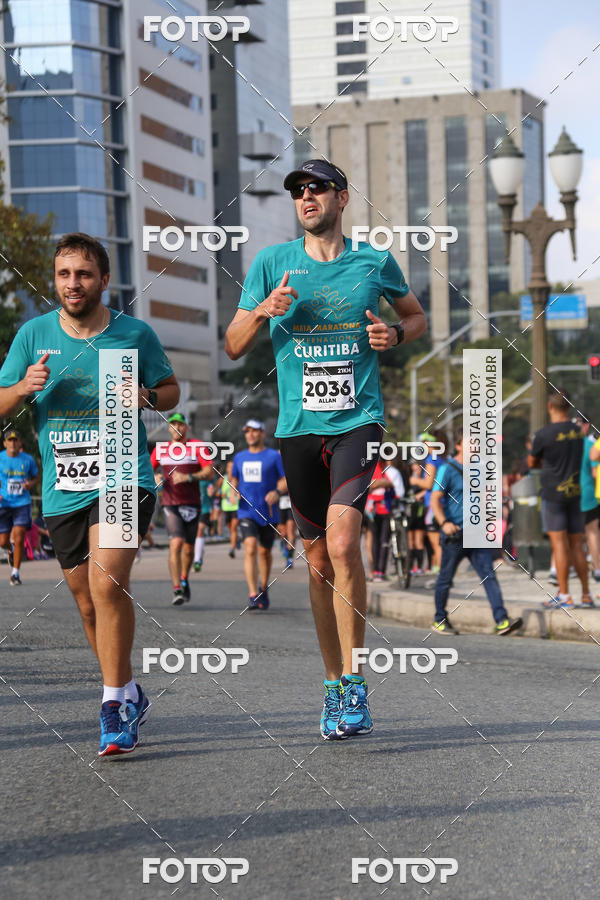 Buy your photos of the eventMeia Maratona Internacional de Curitiba 2018 on Fotop