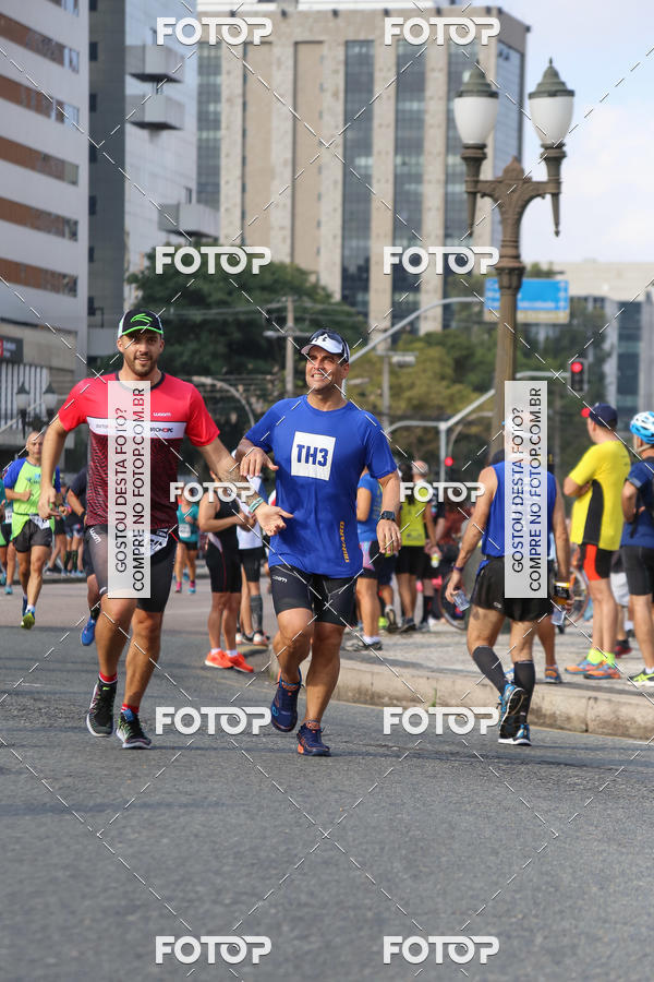 Buy your photos of the eventMeia Maratona Internacional de Curitiba 2018 on Fotop