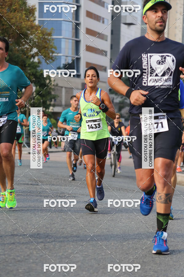 Buy your photos of the eventMeia Maratona Internacional de Curitiba 2018 on Fotop