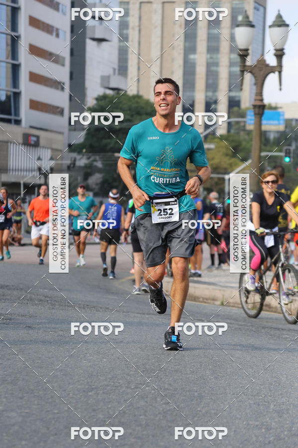 Buy your photos of the eventMeia Maratona Internacional de Curitiba 2018 on Fotop