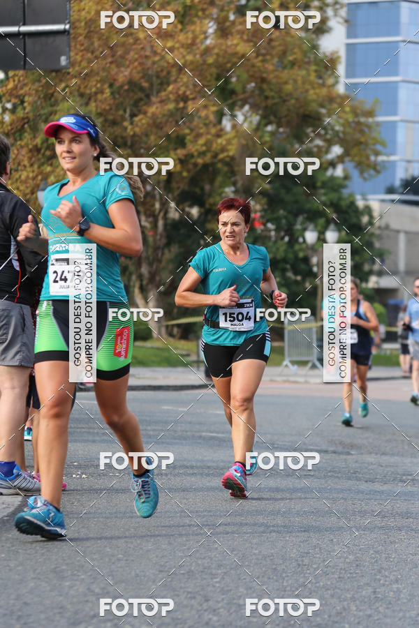Buy your photos of the eventMeia Maratona Internacional de Curitiba 2018 on Fotop