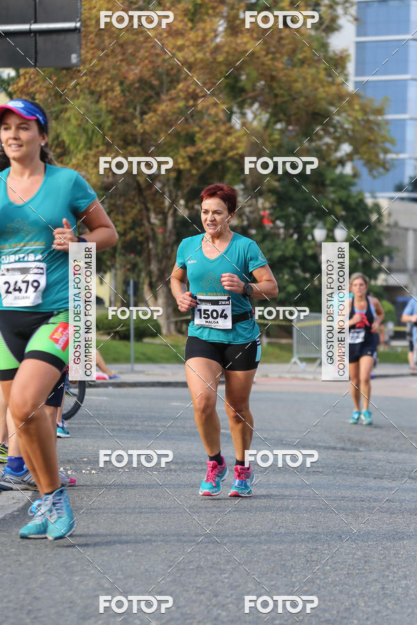 Buy your photos of the eventMeia Maratona Internacional de Curitiba 2018 on Fotop