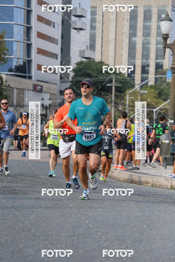 Buy your photos of the eventMeia Maratona Internacional de Curitiba 2018 on Fotop