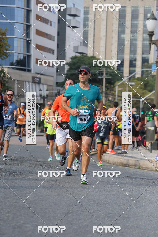 Buy your photos of the eventMeia Maratona Internacional de Curitiba 2018 on Fotop