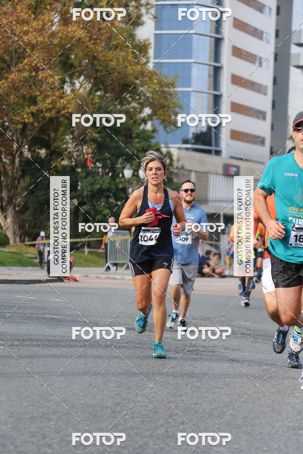 Buy your photos of the eventMeia Maratona Internacional de Curitiba 2018 on Fotop