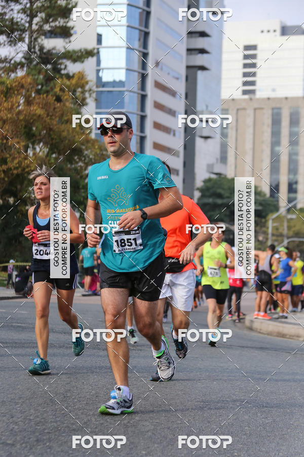 Buy your photos of the eventMeia Maratona Internacional de Curitiba 2018 on Fotop