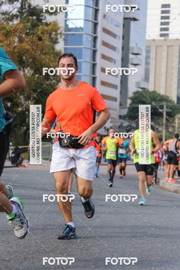 Buy your photos of the eventMeia Maratona Internacional de Curitiba 2018 on Fotop