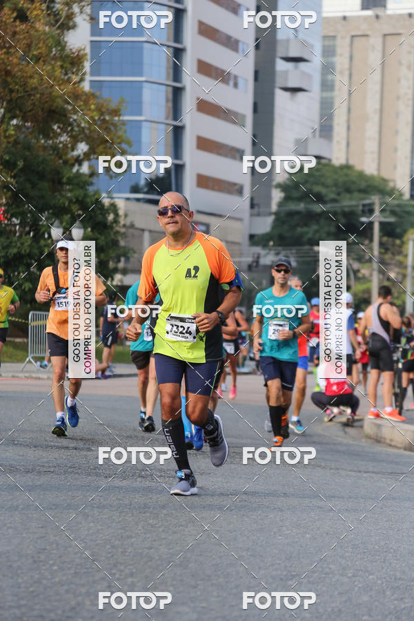 Buy your photos of the eventMeia Maratona Internacional de Curitiba 2018 on Fotop