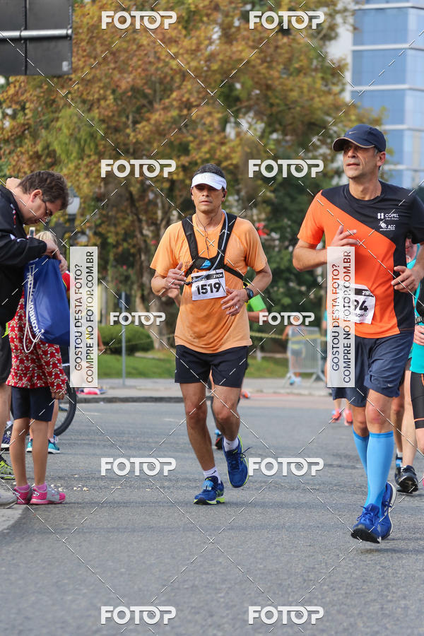 Buy your photos of the eventMeia Maratona Internacional de Curitiba 2018 on Fotop