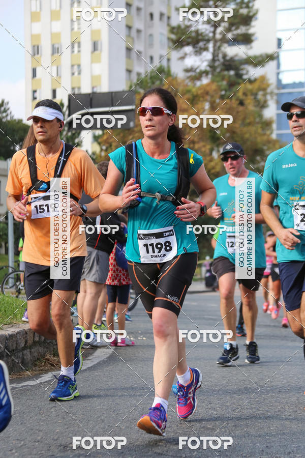 Buy your photos of the eventMeia Maratona Internacional de Curitiba 2018 on Fotop