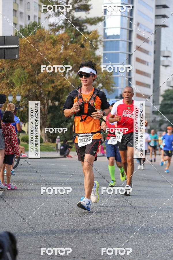Buy your photos of the eventMeia Maratona Internacional de Curitiba 2018 on Fotop