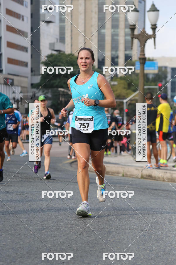Buy your photos of the eventMeia Maratona Internacional de Curitiba 2018 on Fotop