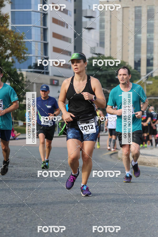 Buy your photos of the eventMeia Maratona Internacional de Curitiba 2018 on Fotop