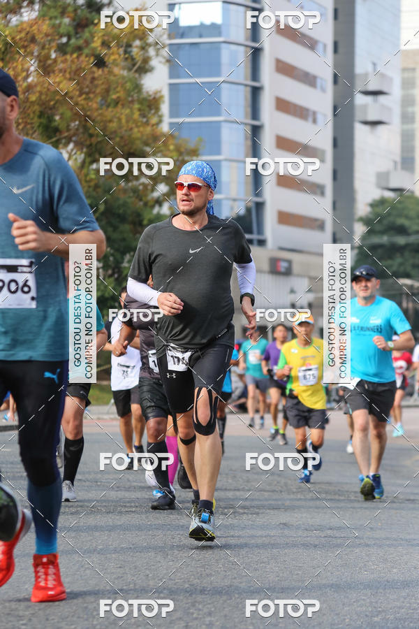 Buy your photos of the eventMeia Maratona Internacional de Curitiba 2018 on Fotop