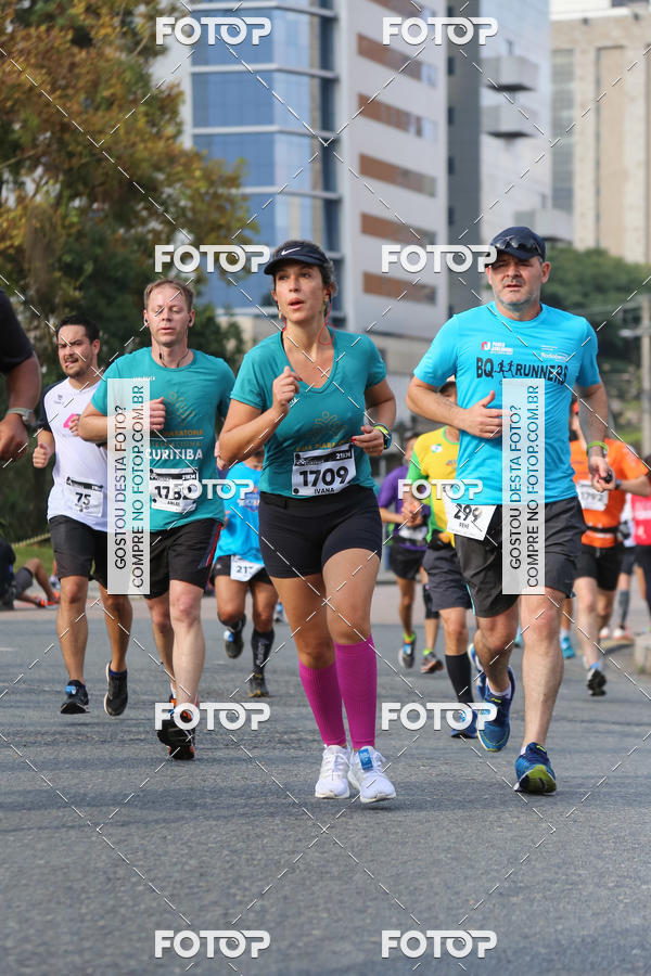 Buy your photos of the eventMeia Maratona Internacional de Curitiba 2018 on Fotop