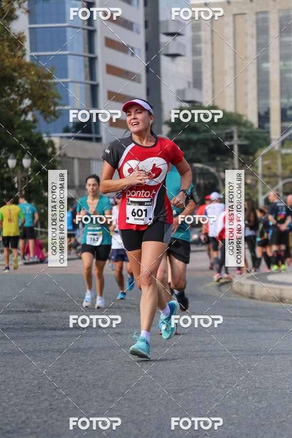 Buy your photos of the eventMeia Maratona Internacional de Curitiba 2018 on Fotop