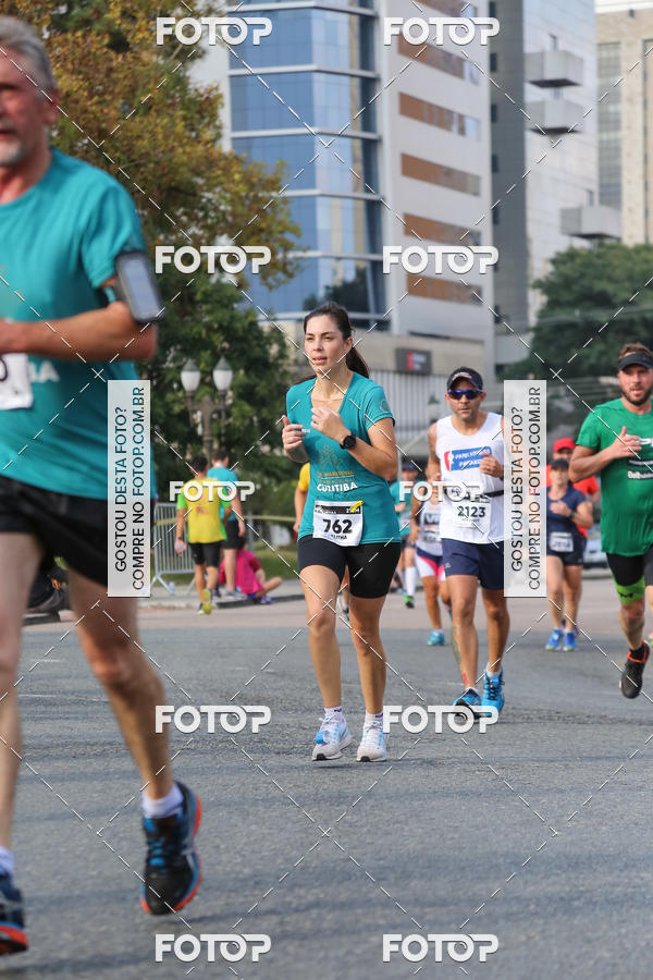 Buy your photos of the eventMeia Maratona Internacional de Curitiba 2018 on Fotop