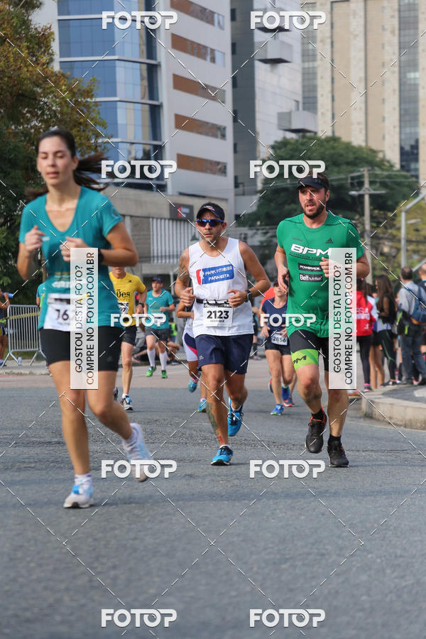 Buy your photos of the eventMeia Maratona Internacional de Curitiba 2018 on Fotop