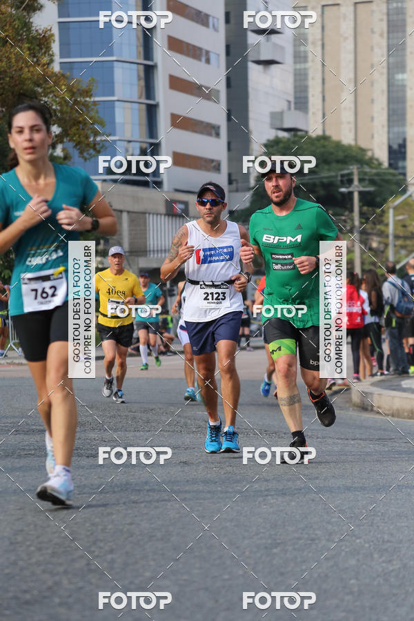 Buy your photos of the eventMeia Maratona Internacional de Curitiba 2018 on Fotop