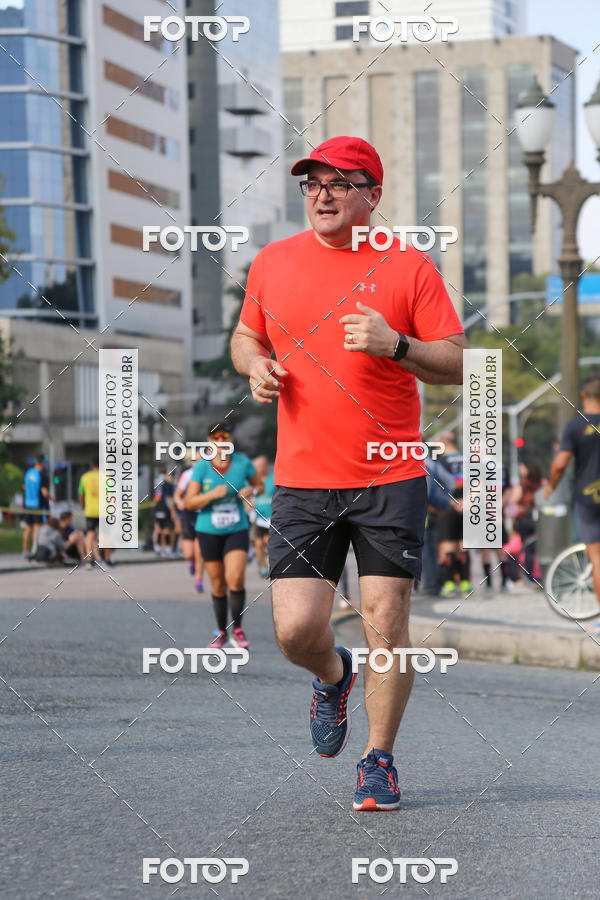 Buy your photos of the eventMeia Maratona Internacional de Curitiba 2018 on Fotop
