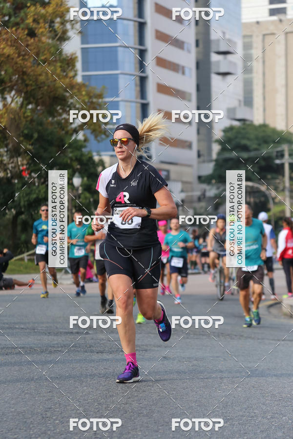 Buy your photos of the eventMeia Maratona Internacional de Curitiba 2018 on Fotop