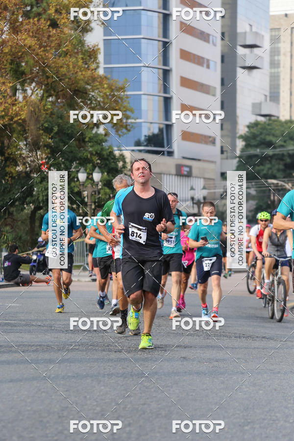 Buy your photos of the eventMeia Maratona Internacional de Curitiba 2018 on Fotop