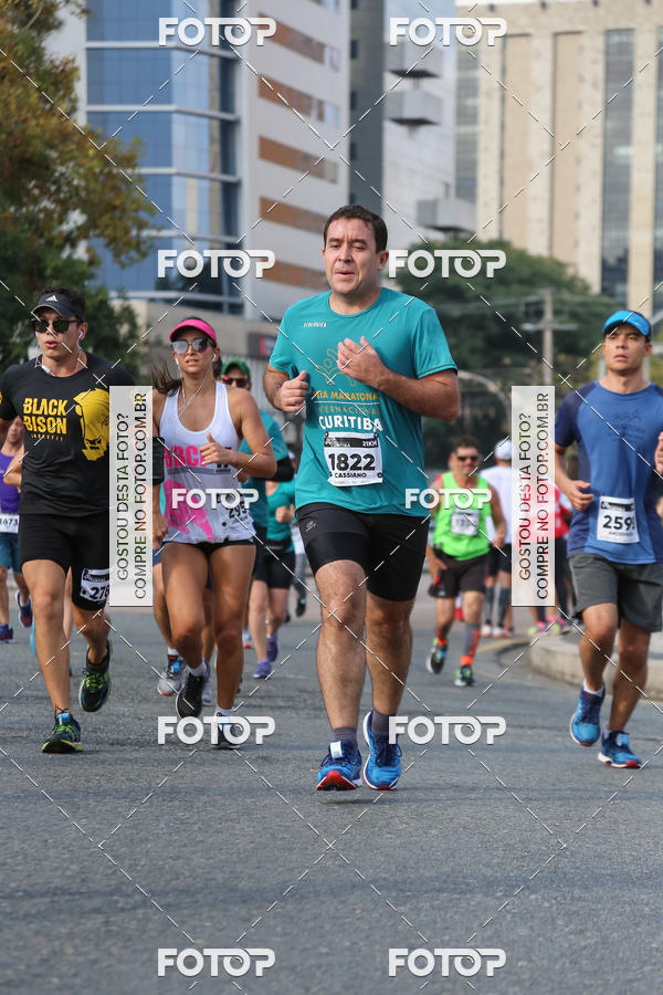 Buy your photos of the eventMeia Maratona Internacional de Curitiba 2018 on Fotop
