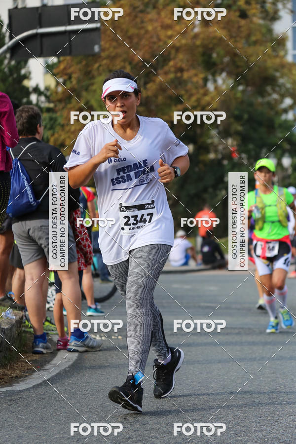 Buy your photos of the eventMeia Maratona Internacional de Curitiba 2018 on Fotop